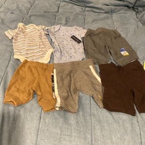 6 New Nwt boy newborn stars & stripes body suits pants gray brown sweats